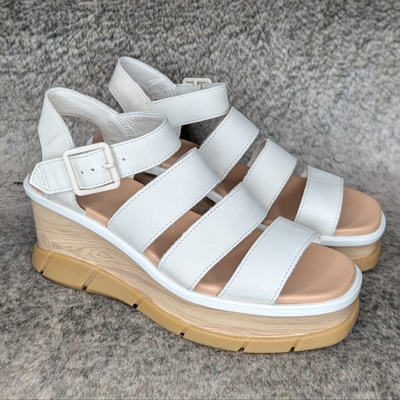 Sorel Joanie III Ankle Strap Wedge Sandal Women's 8 - Picture 4 of 13